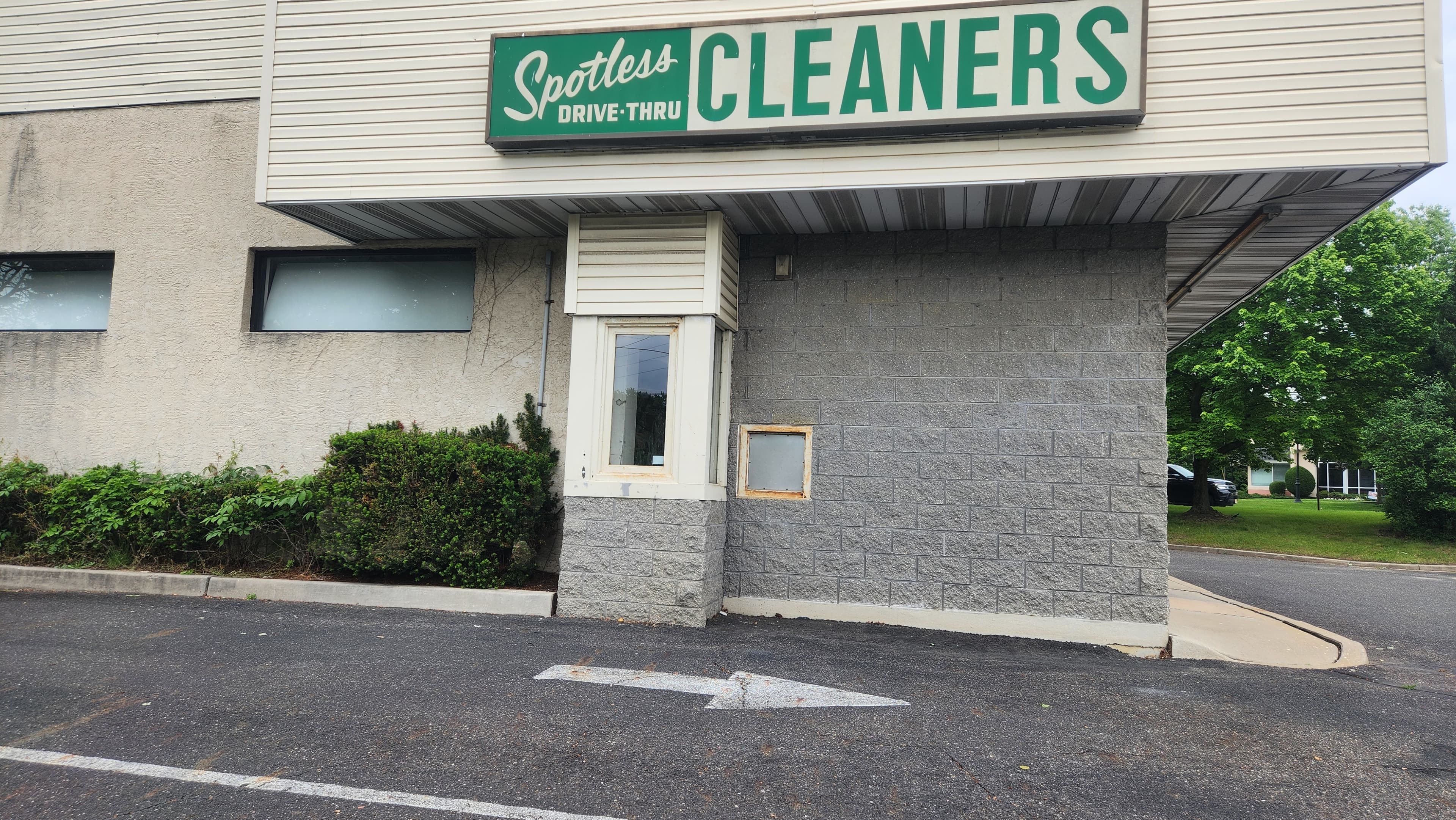 spotless cleaners drive-thru